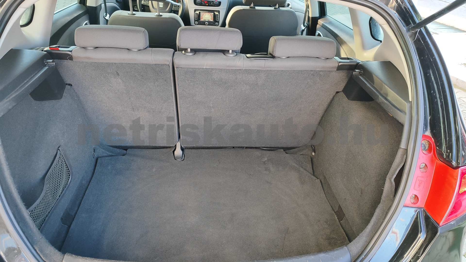 SEAT Leon 1.6 CR TDI Style DSG személygépkocsi - 1598cm3 Diesel 121363 9/11