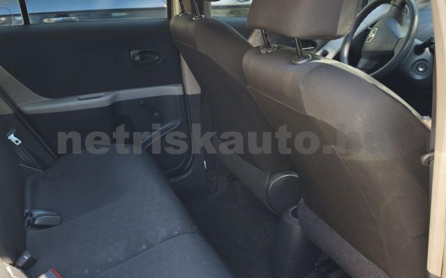 TOYOTA Yaris 1.3 Terra személygépkocsi - 1296cm3 Benzin 121250 6/7