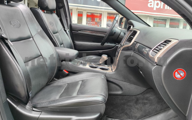 JEEP Grand Cherokee 3.0 V6 CRD Overland Aut. személygépkocsi - 2987cm3 Diesel 121427 9/12