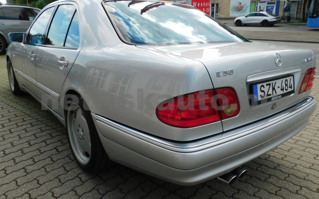 MERCEDES-BENZ E-osztály E 430 Avantgarde Aut. személygépkocsi - 4973cm3 Benzin 121147 3/12