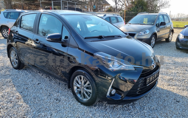 TOYOTA Yaris 1.5 Dual VVT-iE Active City személygépkocsi - 1496cm3 Benzin 120027 3/12