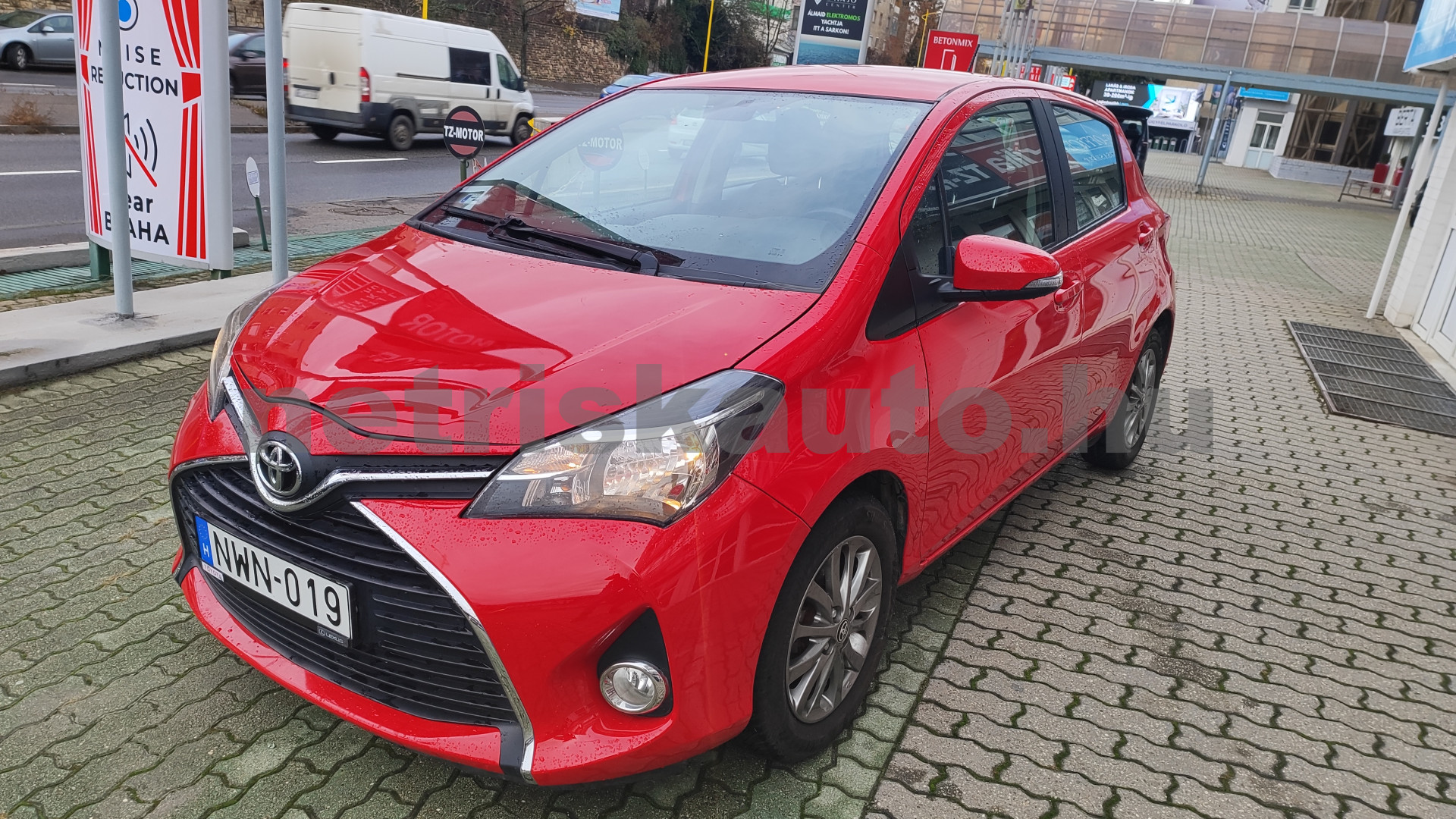 TOYOTA Yaris 1.33 Active CVT személygépkocsi - 1329cm3 Benzin 121327 11/12