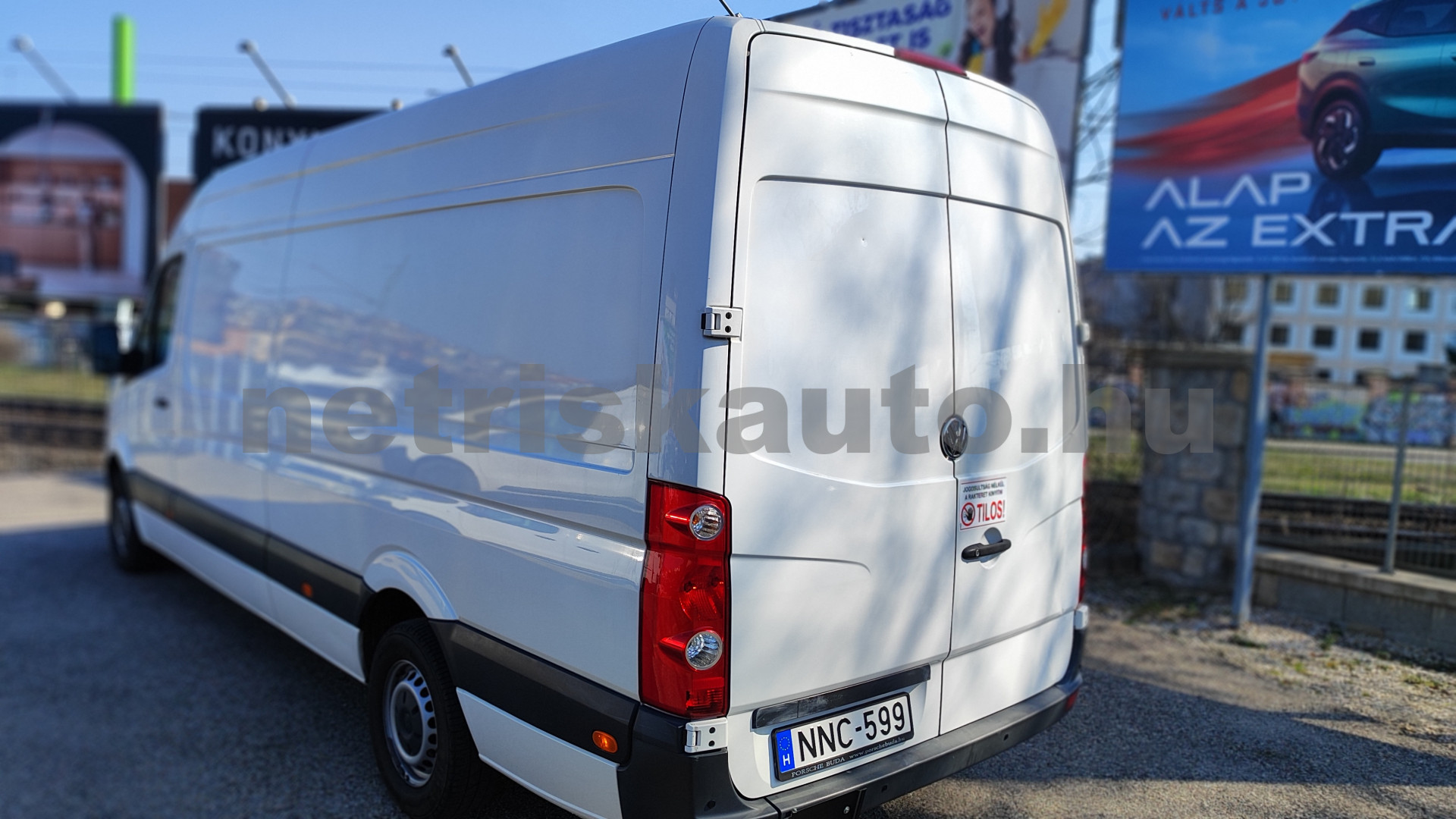 VW Crafter 2.0 CR TDI 35 L4H3 tehergépkocsi 3,5t össztömegig - 1968cm3 Diesel 121413 2/12