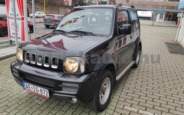 SUZUKI Jimny 1.3 4WD AC CD 15''AW személygépkocsi - 1328cm3 Benzin 121353 11/12