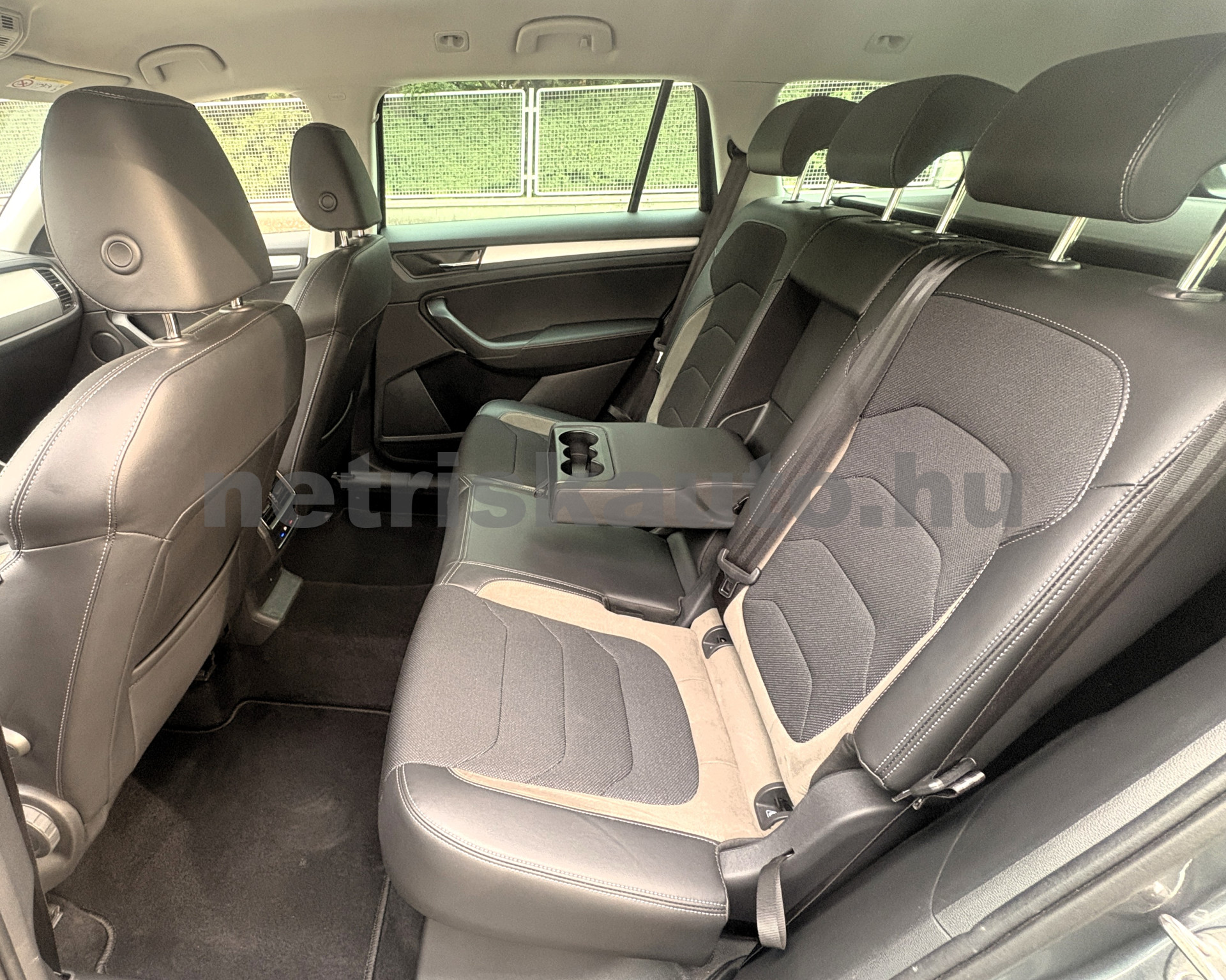 SKODA Kodiaq 2.0 TDI SCR Style DSG személygépkocsi - 1968cm3 Diesel 121458 10/11