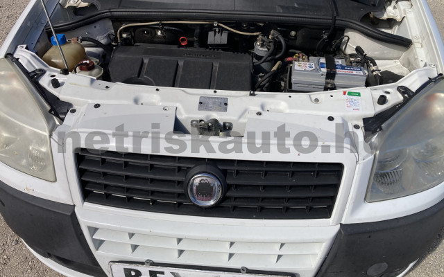 FIAT Dobló 1.9 JTD SX Dynamic tehergépkocsi 3,5t össztömegig - 1910cm3 Diesel 121590 4/10