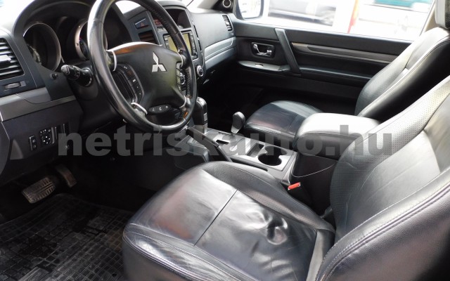 MITSUBISHI Pajero 3.2 DI-D Instyle Navi Aut. személygépkocsi - 3200cm3 Diesel 119886 5/12