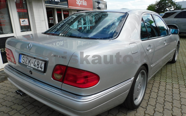 MERCEDES-BENZ E-osztály E 430 Avantgarde Aut. személygépkocsi - 4973cm3 Benzin 121147 12/12