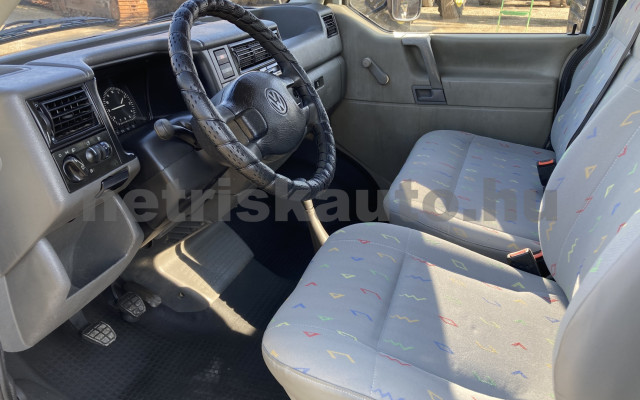 VW Transporter 1.9 7DM 1H2 F tehergépkocsi 3,5t össztömegig - 1896cm3 Diesel 120047 7/9