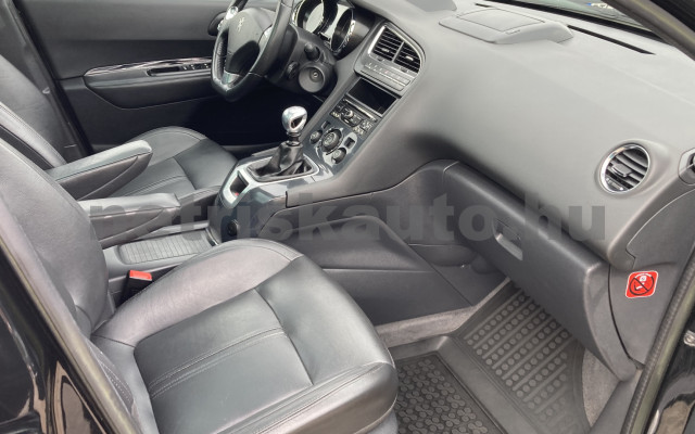 PEUGEOT 5008 2.0 HDi Allure (7 sz.) személygépkocsi - 1997cm3 Diesel 120463 6/12