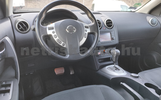 NISSAN Qashqai 2.0 dCi Tekna 4WD Aut. személygépkocsi - 1995cm3 Diesel 121602 5/12