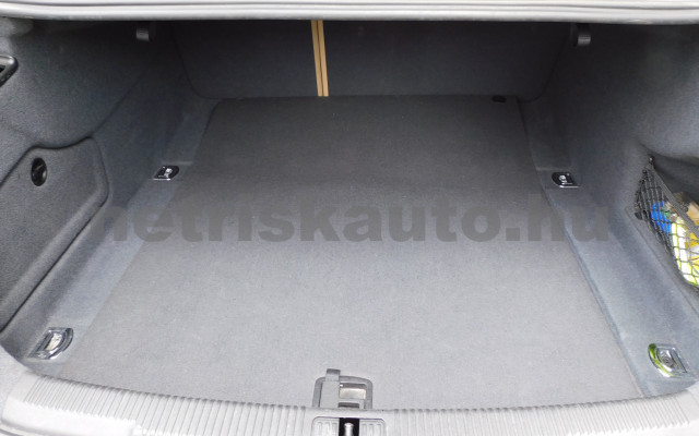 AUDI A6 3.0 V6 TDI DPF quattro S-tronic személygépkocsi - 2967cm3 Diesel 120383 11/12