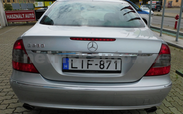MERCEDES-BENZ E-osztály E 280 Avantgarde személygépkocsi - 2996cm3 Benzin 121216 5/12
