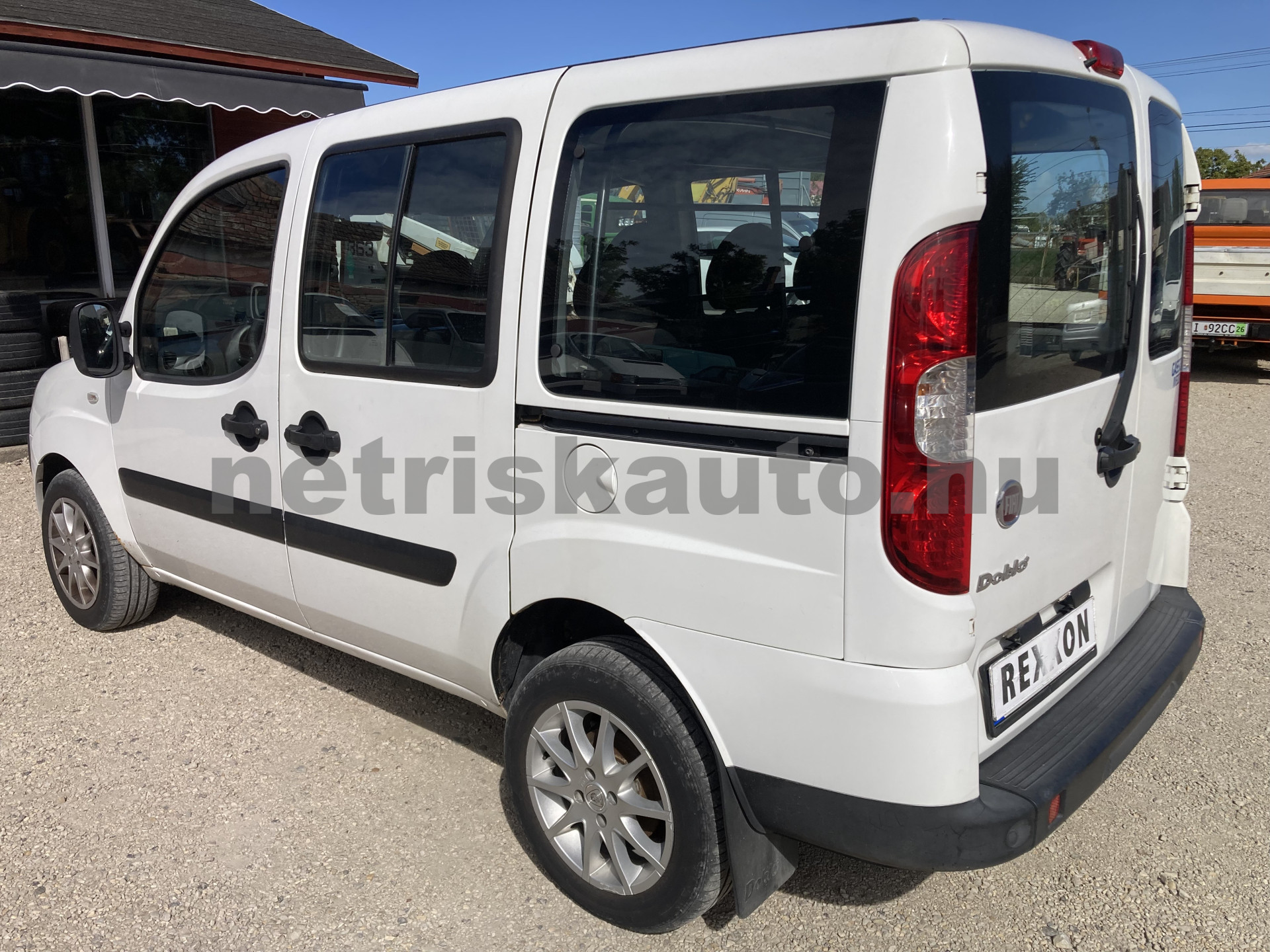 FIAT Dobló 1.9 JTD SX Dynamic tehergépkocsi 3,5t össztömegig - 1910cm3 Diesel 121590 3/10