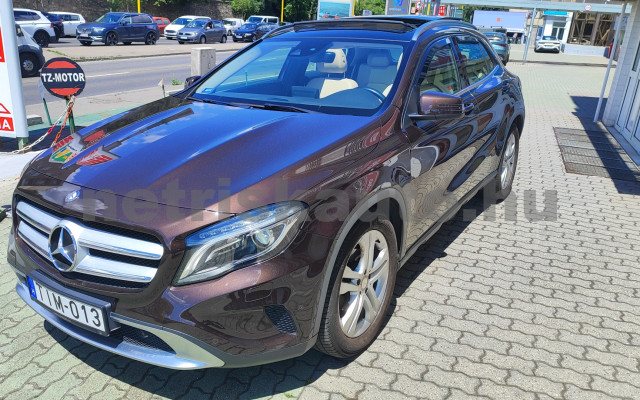 MERCEDES-BENZ GLA-osztály GLA 200 AMG Sport 7G-DCT személygépkocsi - 1595cm3 Benzin 121506 12/12