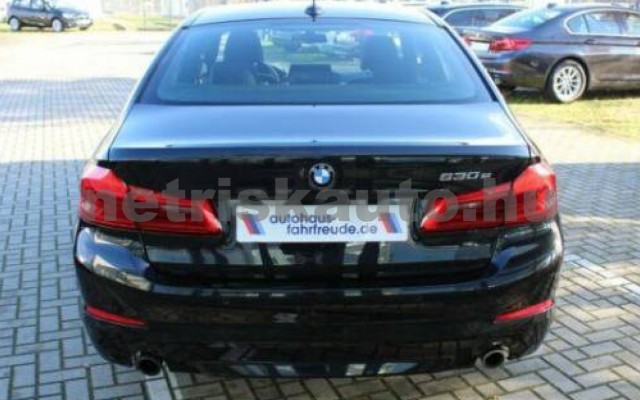 BMW 530 személygépkocsi - 1998cm3 Hybrid 117371 3/7