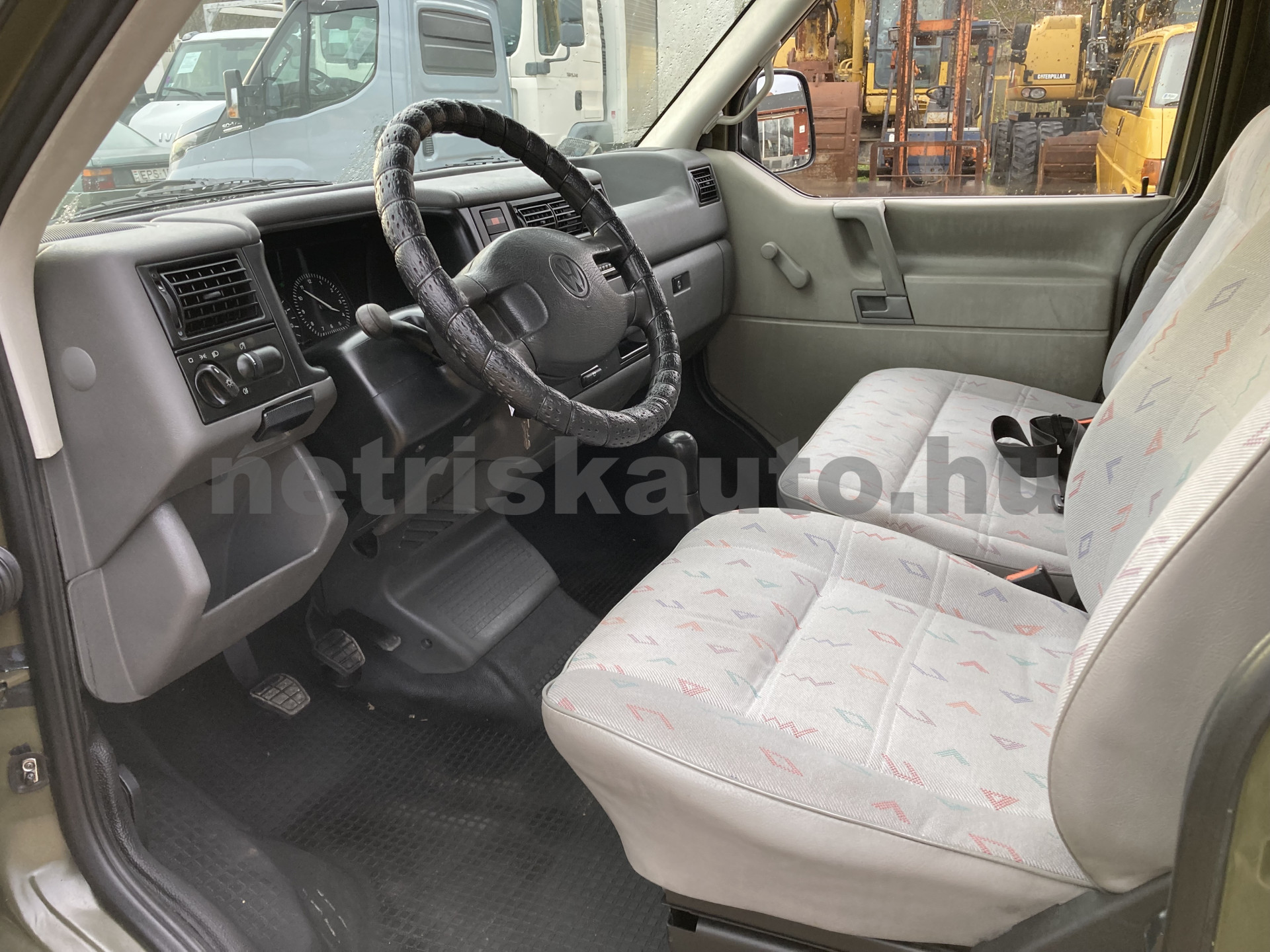 VW Transporter 2.4 Syncro 7DM 1F5 F tehergépkocsi 3,5t össztömegig - 2370cm3 Diesel 121346 7/9