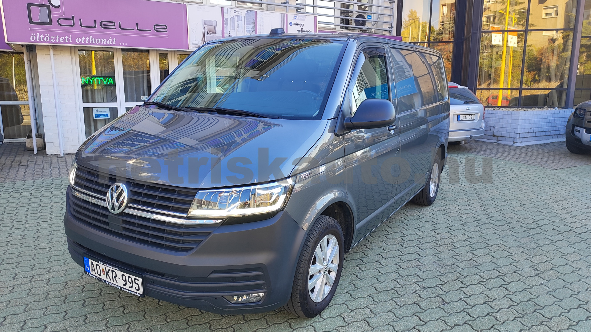 VW Transporter 2.0 TDi T6.1 RT (3 sz.) tehergépkocsi 3,5t össztömegig - 1968cm3 Diesel 121609 11/12