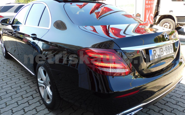 MERCEDES-BENZ E-osztály E 350 d 4Matic 9G-TRONIC személygépkocsi - 2987cm3 Diesel 121169 2/12