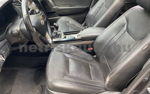 HYUNDAI i40 2.0 GDI Premium személygépkocsi - 1999cm3 Benzin 121557 6/12