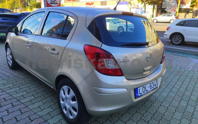 OPEL Corsa 1.4 Enjoy Aut. személygépkocsi - 1364cm3 Benzin 121583 2/12