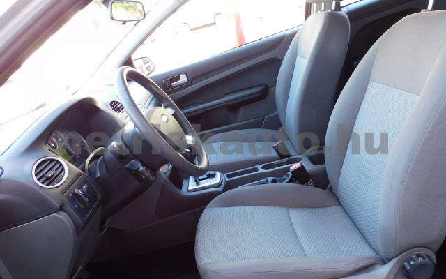 FORD Focus 1.6 Trend Aut. személygépkocsi - 1596cm3 Benzin 120320 5/12