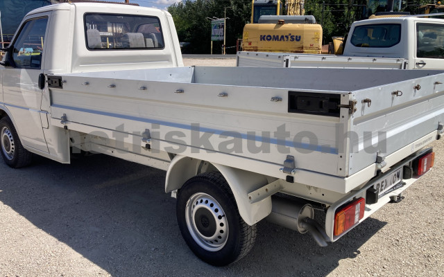 VW Transporter 1.9 7DE 1H2 F tehergépkocsi 3,5t össztömegig - 1896cm3 Diesel 121229 4/8