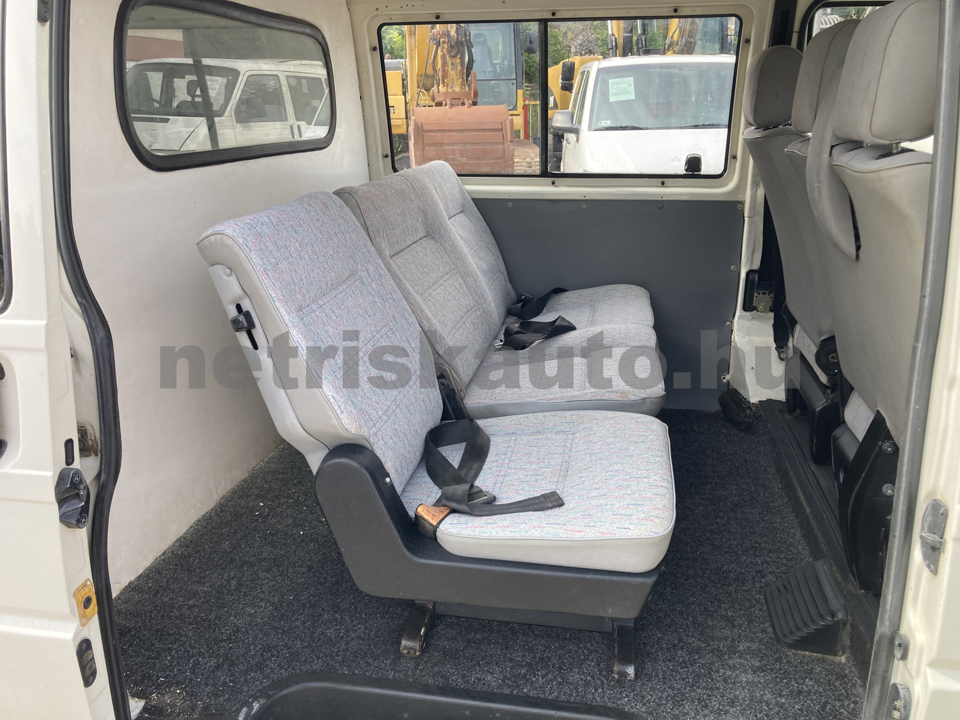 VW Transporter 2.5 Mixto tehergépkocsi 3,5t össztömegig - 2461cm3 Diesel 121552 8/9