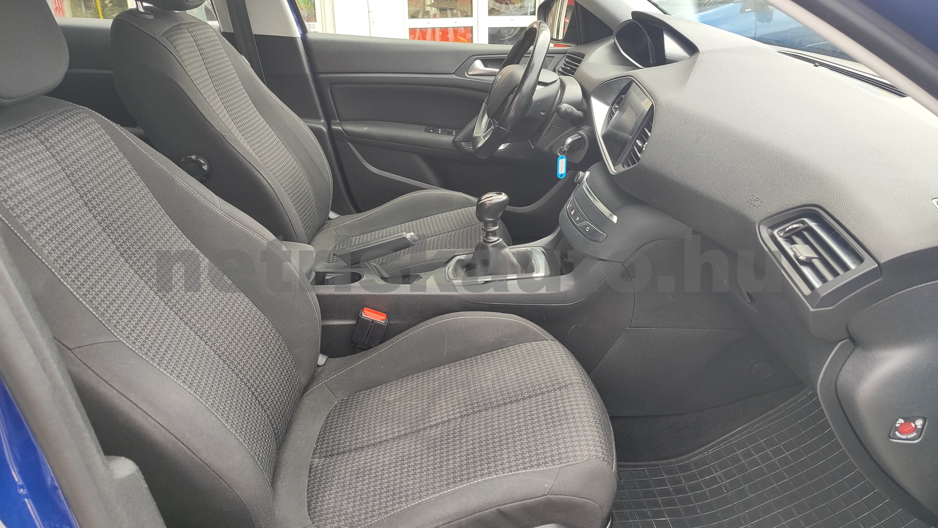 PEUGEOT 308 1.5 BlueHDi Allure személygépkocsi - 1499cm3 Diesel 121526 8/12