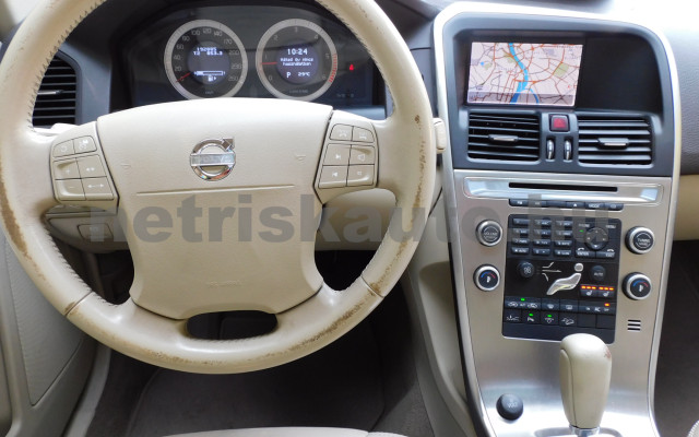 VOLVO XC60 2.4 D [D5] Summum Geartronic személygépkocsi - 2400cm3 Diesel 121176 7/12