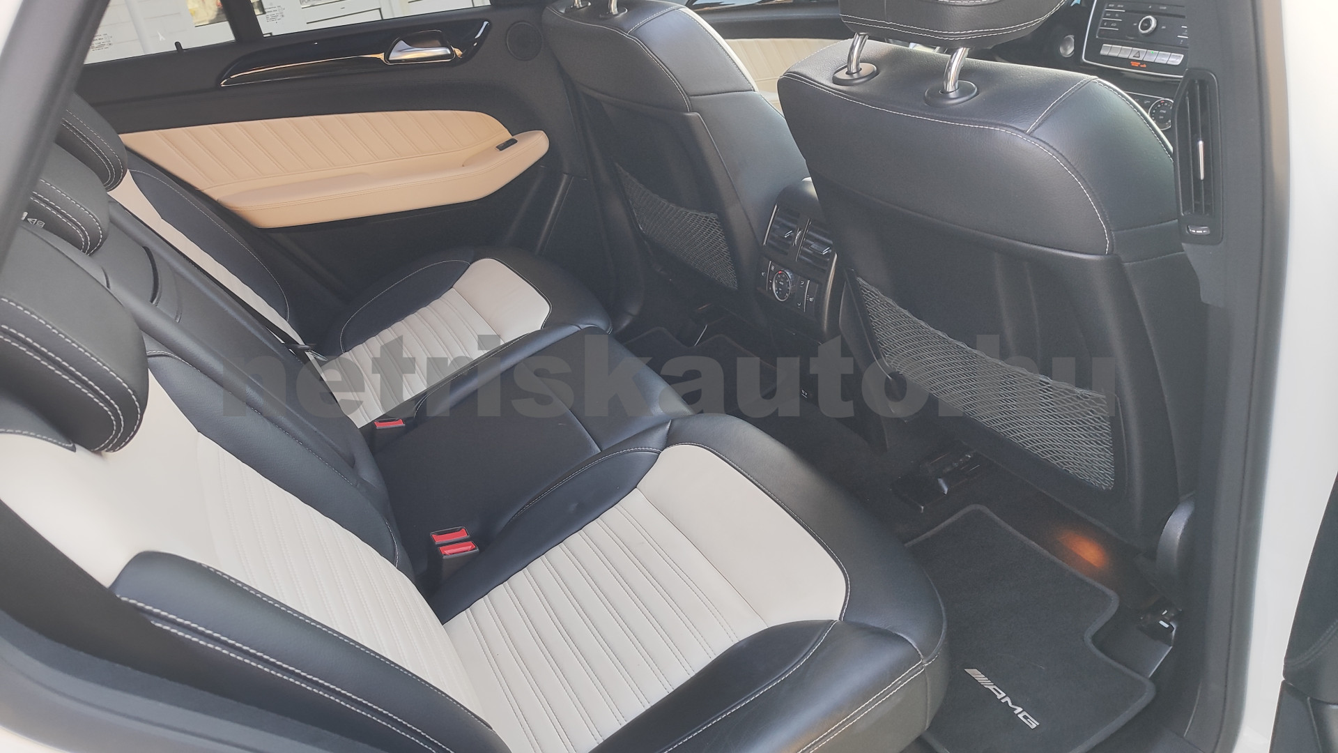 MERCEDES-BENZ GLE-osztály Mercedes-AMG GLE 43 4MATIC 7G-TRONI személygépkocsi - 2996cm3 Benzin 121614 10/12