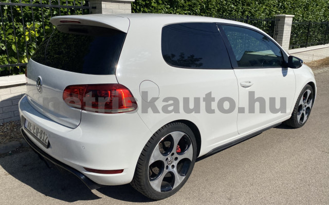 VW Golf 2.0 TSI GTI személygépkocsi - 1984cm3 Benzin 121577 12/12