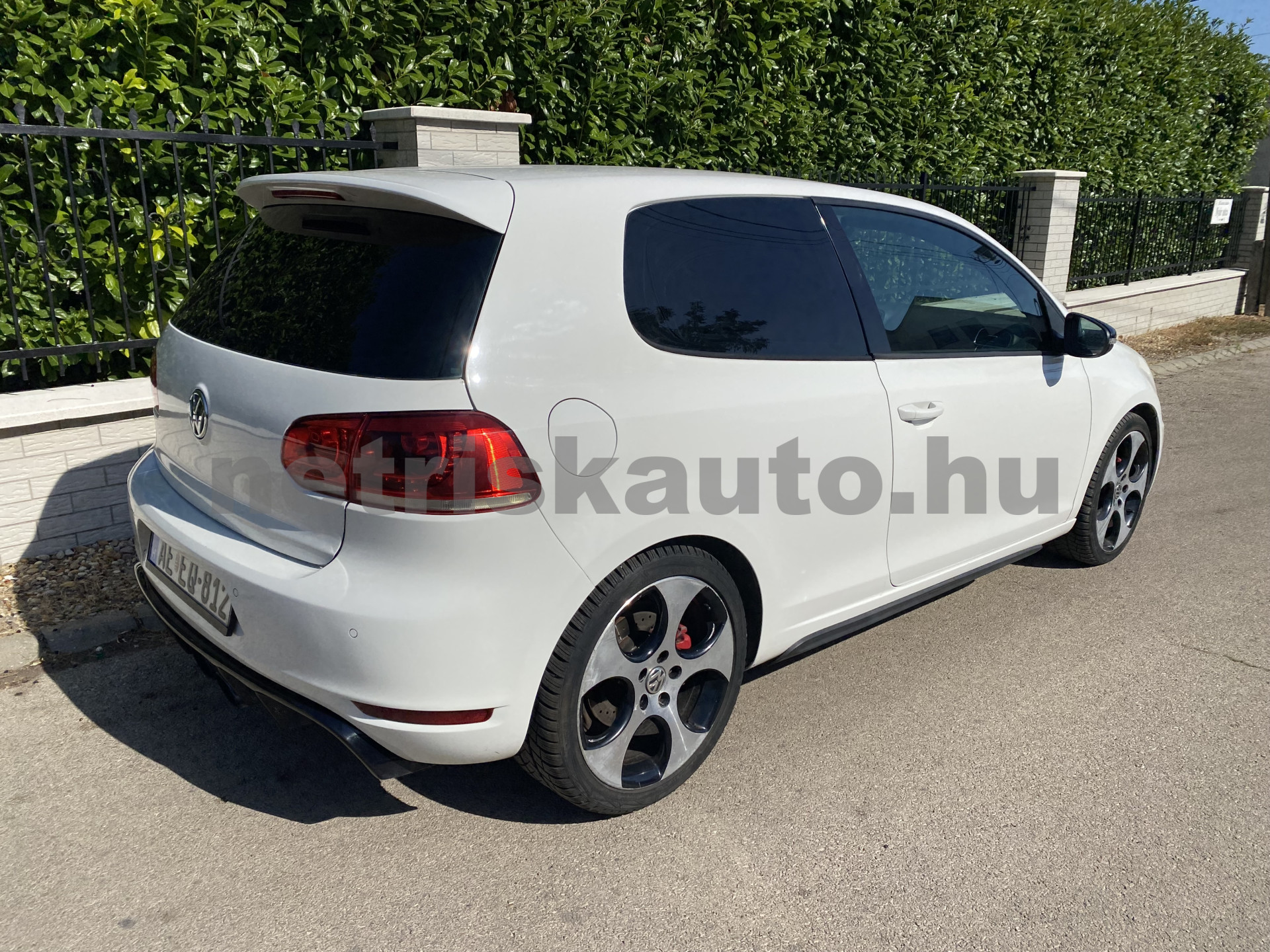 VW Golf 2.0 TSI GTI személygépkocsi - 1984cm3 Benzin 121577 12/12