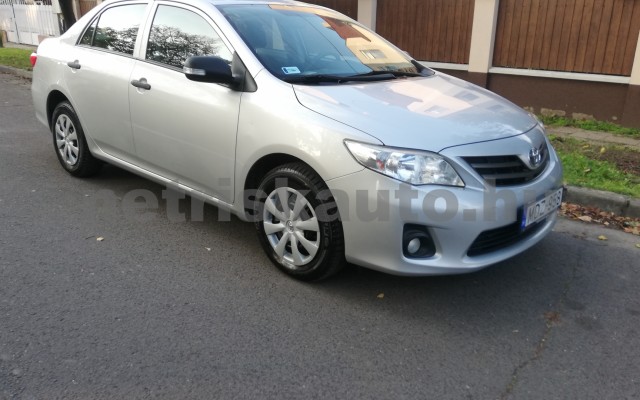 TOYOTA Corolla 1.33 Live személygépkocsi - 1329cm3 Benzin 119844 2/11