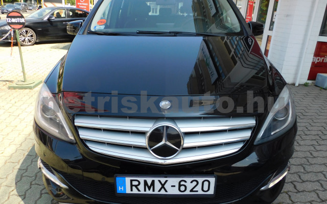 MERCEDES-BENZ B-osztály B 200 7G-DCT személygépkocsi - 1991cm3 Benzin 121197 3/12