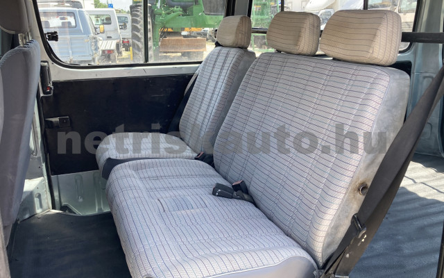 TOYOTA Hi-Ace 2.4 D Panel Van Long tehergépkocsi 3,5t össztömegig - 2446cm3 Diesel 120219 10/10
