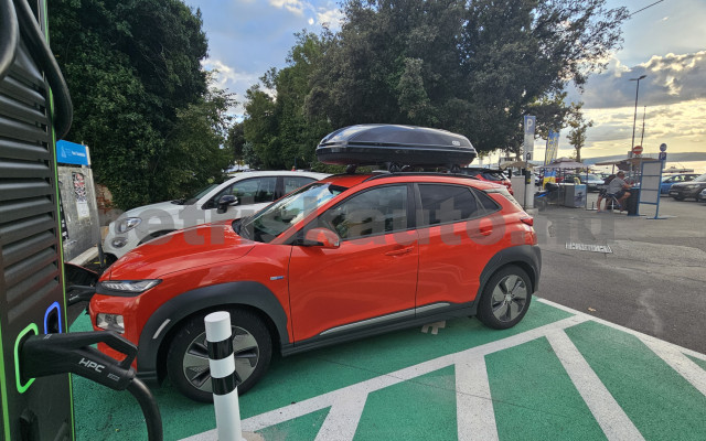 HYUNDAI Kona 64kWh Premium Edition személygépkocsi - cm3 Kizárólag elektromos 121400 4/7