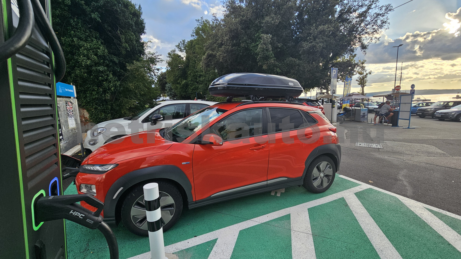 HYUNDAI Kona 64kWh Premium Edition személygépkocsi - cm3 Kizárólag elektromos 121400 4/7