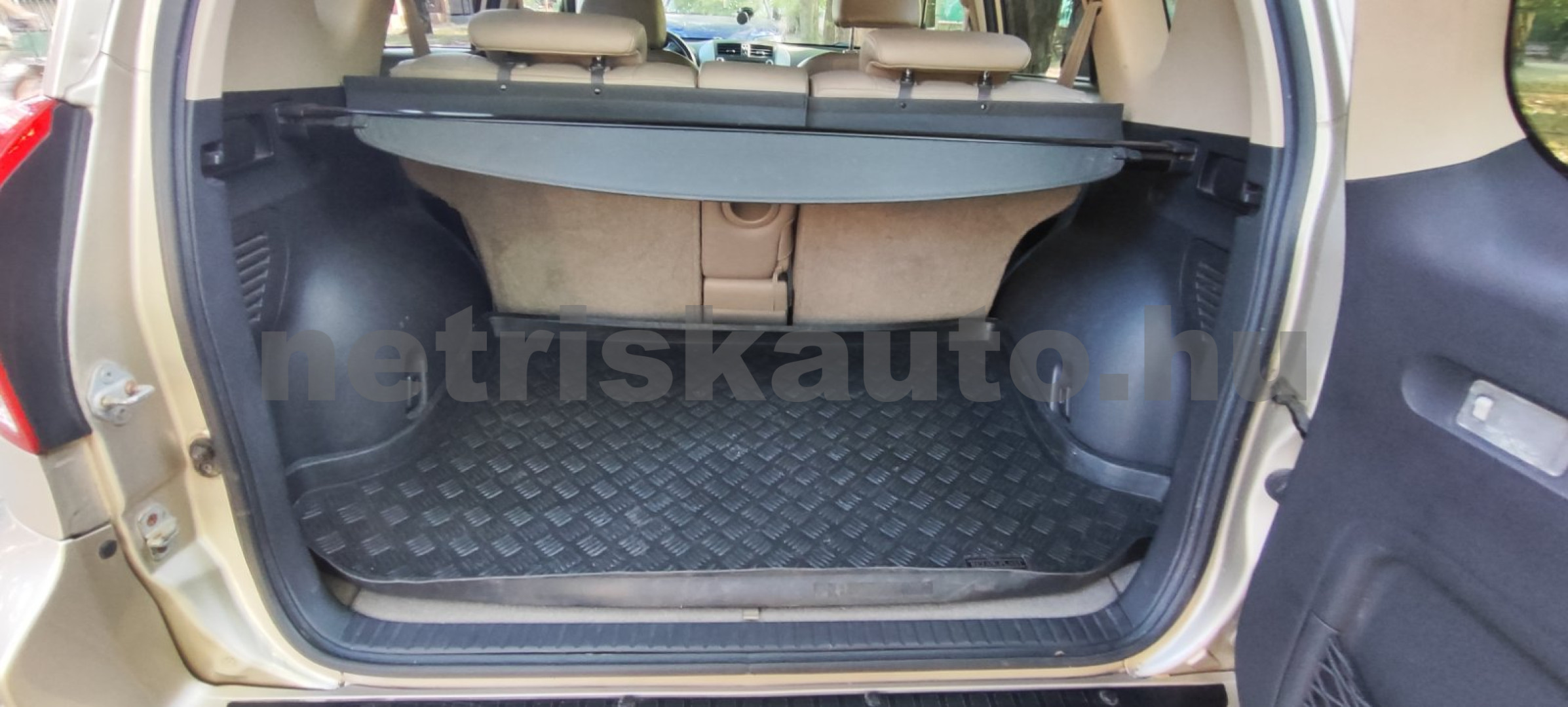 TOYOTA Rav4 2.2 D-4D X Leather személygépkocsi - 2231cm3 Diesel 121518 11/12
