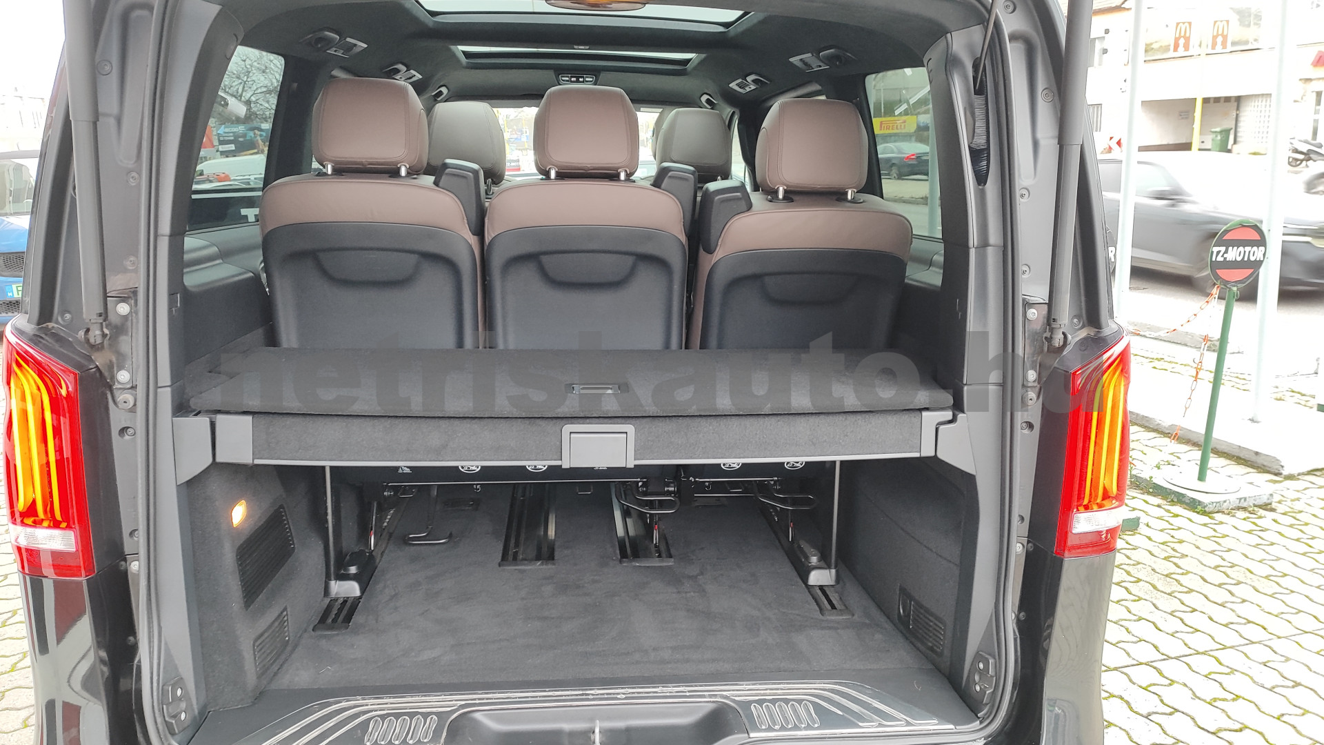 MERCEDES-BENZ V-osztály V 300 BlueTEC/d K Aut. 7sz tehergépkocsi 3,5t össztömegig - 1950cm3 Diesel 121354 10/12