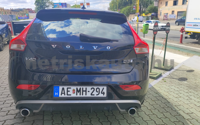 VOLVO V40 2.0 D [D3] R-Design Geartronic személygépkocsi - 1969cm3 Diesel 121501 4/12