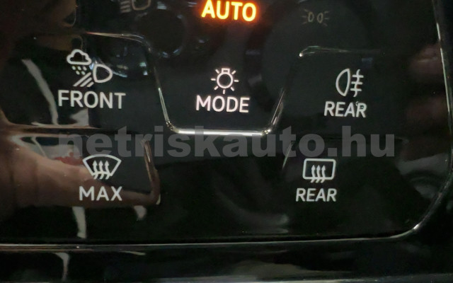VW Golf GOLF VIII 2.0 TSI GTI DSG személygépkocsi - 1984cm3 Benzin 121078 11/12