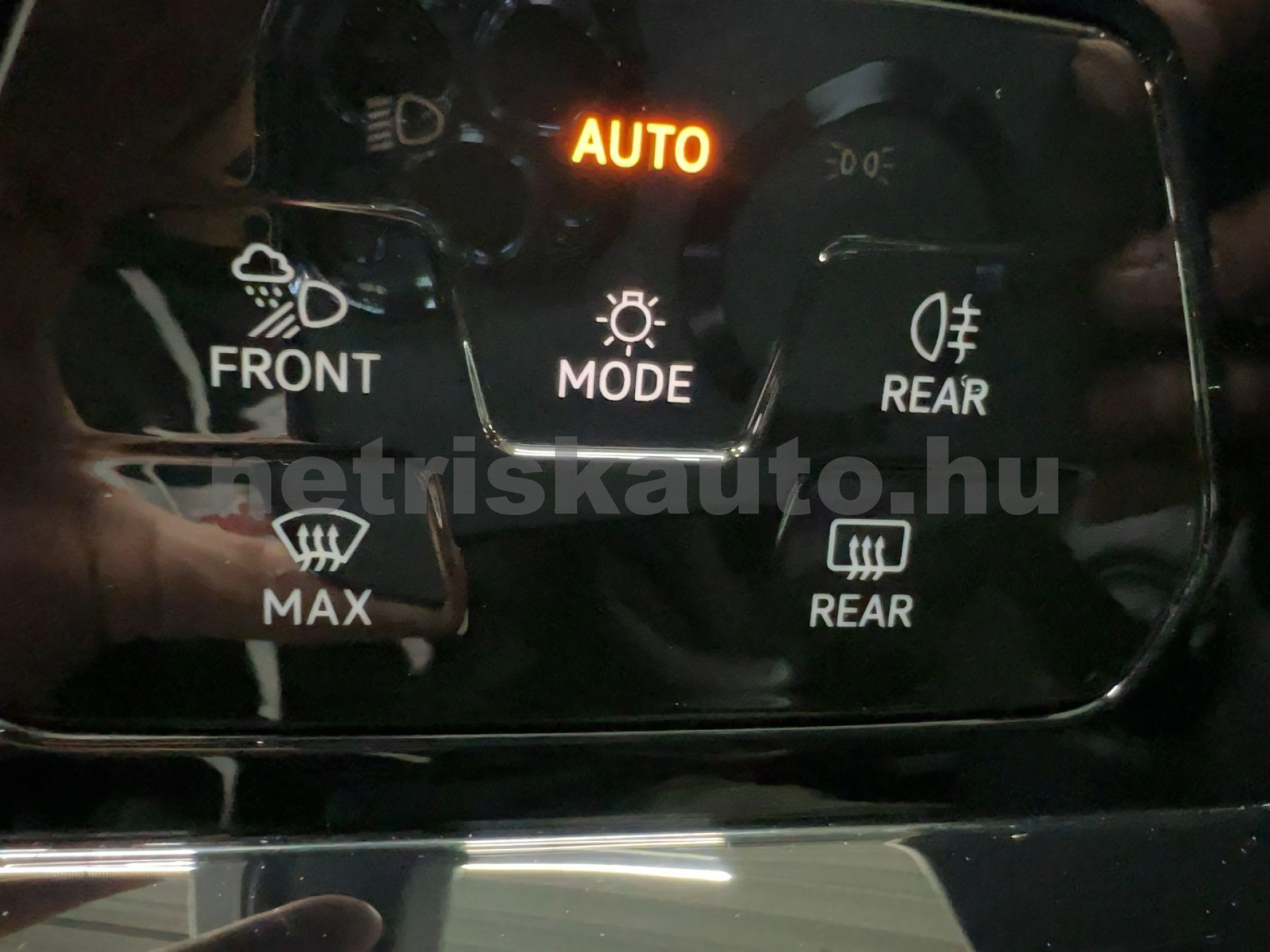 VW Golf GOLF VIII 2.0 TSI GTI DSG személygépkocsi - 1984cm3 Benzin 121078 11/12