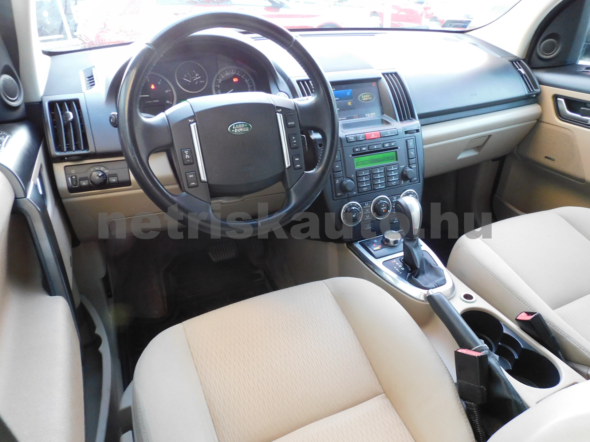 LAND ROVER Freelander 2.2 SD4 S Aut. személygépkocsi - 2179cm3 Diesel 121322 6/12