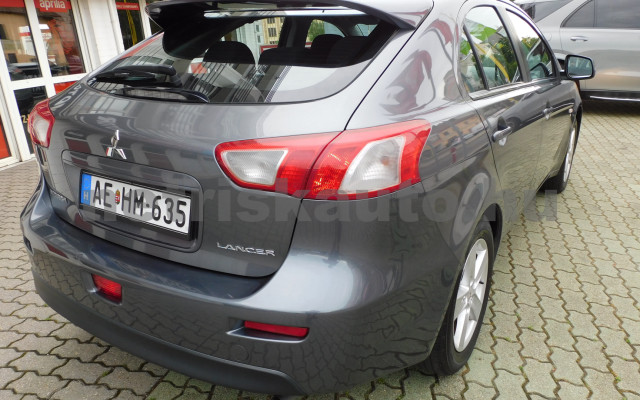 MITSUBISHI Lancer 1.5 Invite személygépkocsi - 1499cm3 Benzin 121203 12/12
