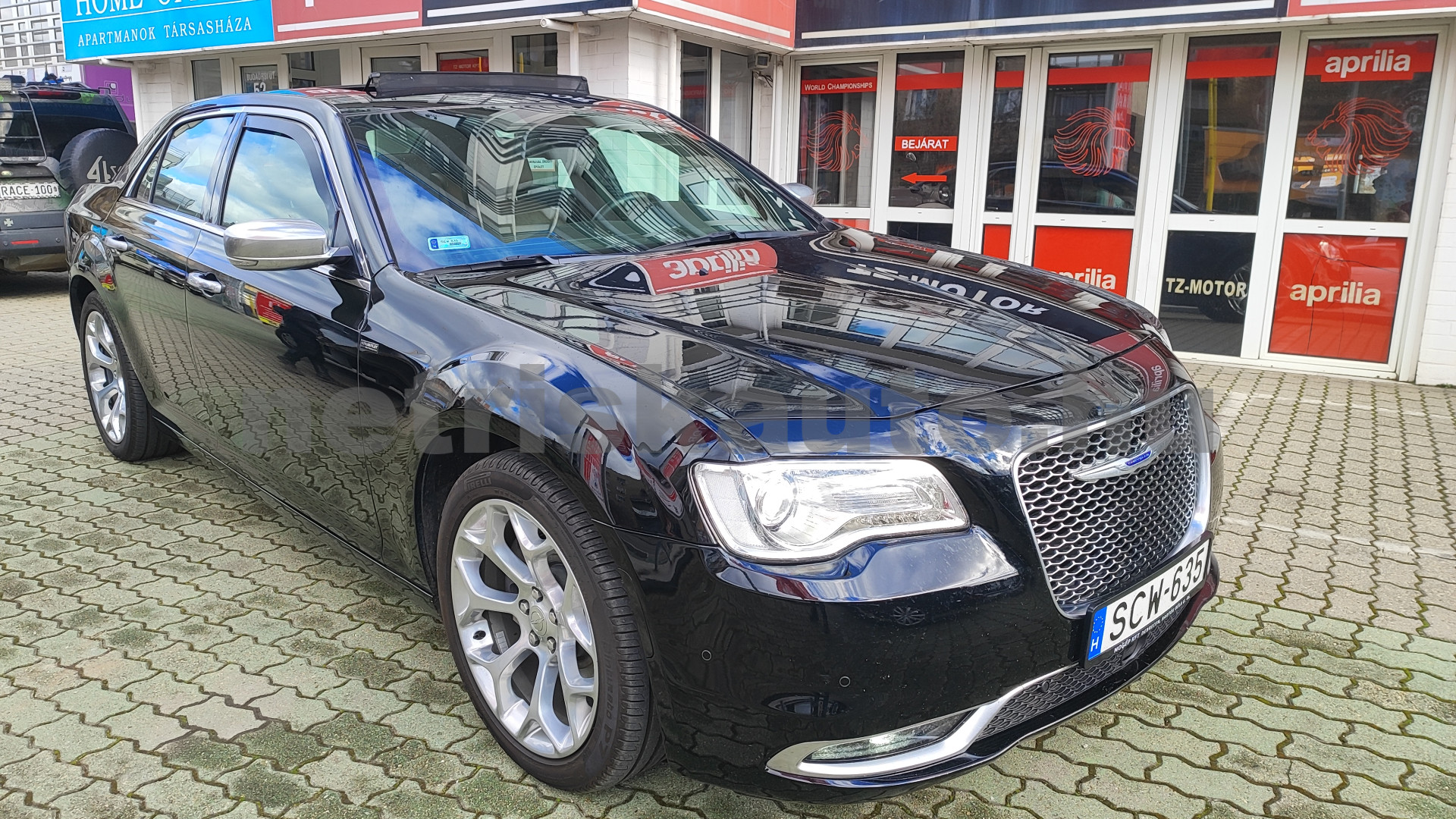 CHRYSLER 300 C személygépkocsi - 5654cm3 Benzin 121401 1/12
