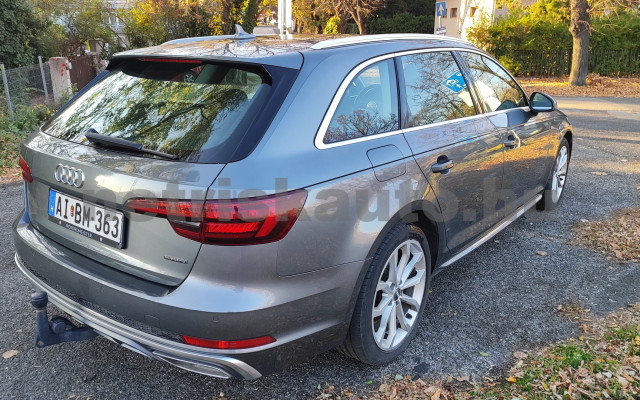 AUDI A4 40 TDI S line quattro S-tronic személygépkocsi - 1968cm3 Diesel 121040 2/12
