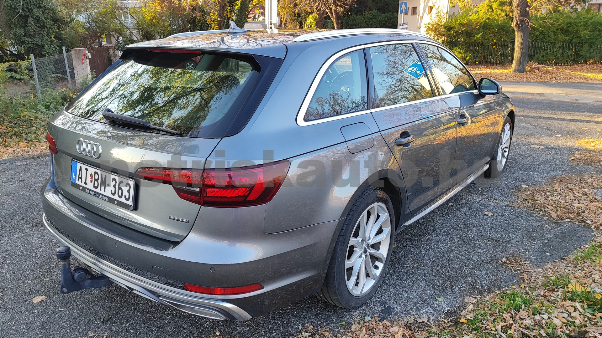 AUDI A4 40 TDI S line quattro S-tronic személygépkocsi - 1968cm3 Diesel 121040 2/12