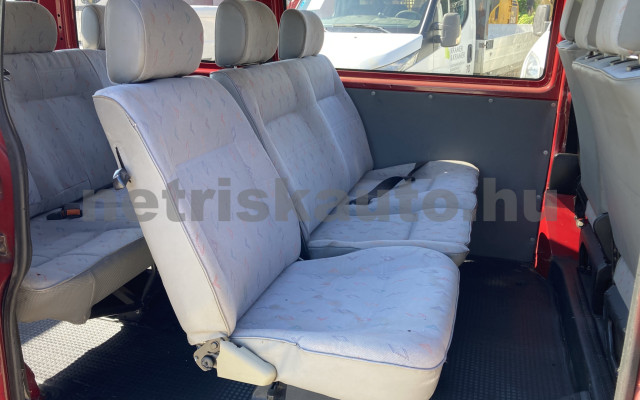 VW TRANSPORTER T4 2.5 7DB 1T2 9 FŐS KISBUSZ,MAGYAR OKMÁNYOS,GYORSAN ELVIHETŐ személygépkocsi - 2461cm3 Diesel 121383 8/10
