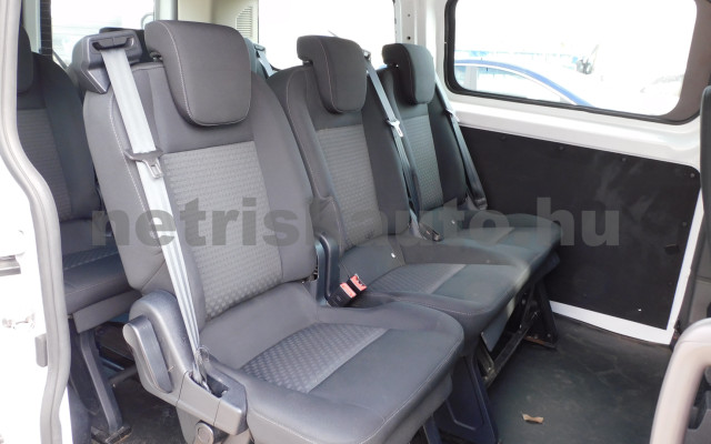 FORD Transit Custom 2.0 TDCi Tourneo 320 L1H1 Trend A.9 tehergépkocsi 3,5t össztömegig - 1995cm3 Diesel 121120 9/12